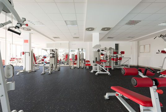 A gym with Genaflex Roll installed