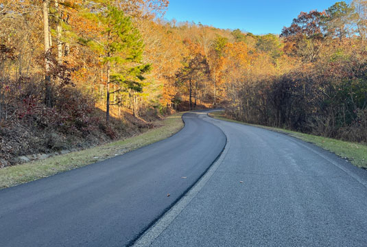 A road with SmartMix applied to half of its surface